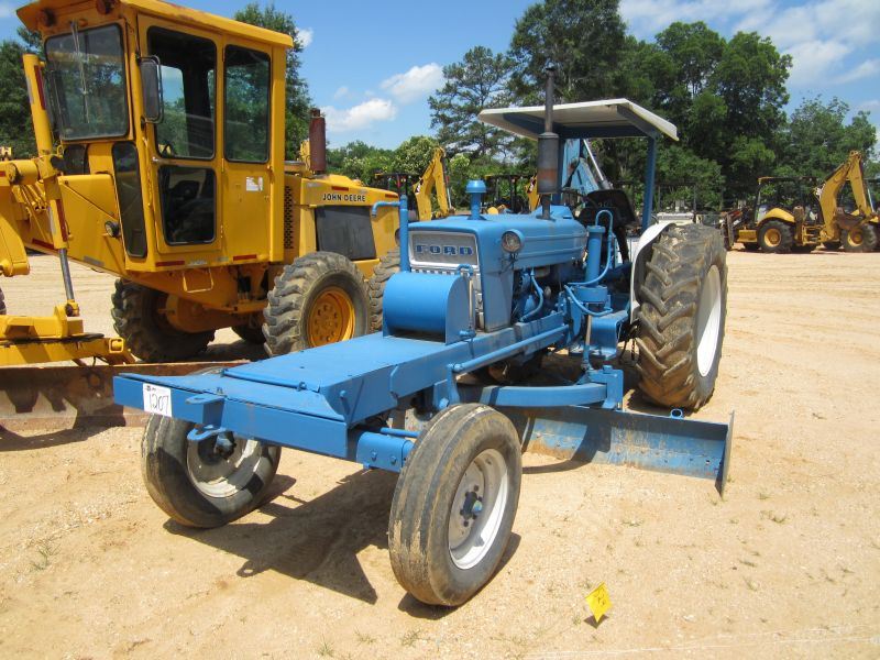 FORD 5000 MOTOR GRADER, S/N HA213320, 10' MOLDBOARD, 3 PTH, PTO, WOODS
