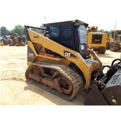 CAT 262B SKID STEER LOADER, S/N PDT03458 (06 YR) TRACK TYPE, BUCKET, ECAB W/AIR, METER READING 2,635
