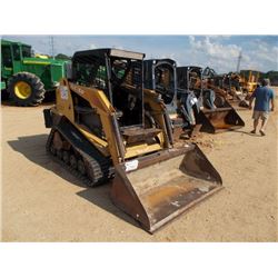 ASV RC50 SKID STEER LOADER, S/N RSC01706, TRACK TYPE, GP BUCKET, CANOPY