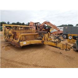 SCOOP ALL BIG FOOT HYDRAULIC PULL PAN, S/N 00-1024, 14.00-24 TIRES