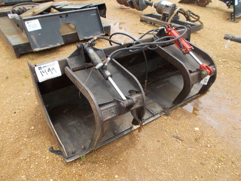 SKID STEER BUCKET W/TOP CLAMP