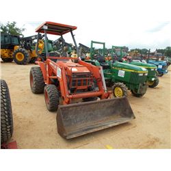 KUBOTA L35 MFWD FARM TRACTOR, S/N 60588, 3 PTH, PTO, KUBOTA TL 720 FRONT LOADER ATTACH W/BUCKET, CAN