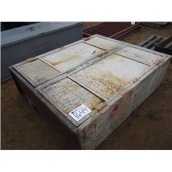 5'X6' METAL STORAGE CABINET