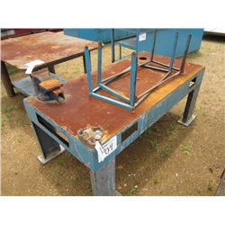 METAL TABLE 3'X6' W/VISE