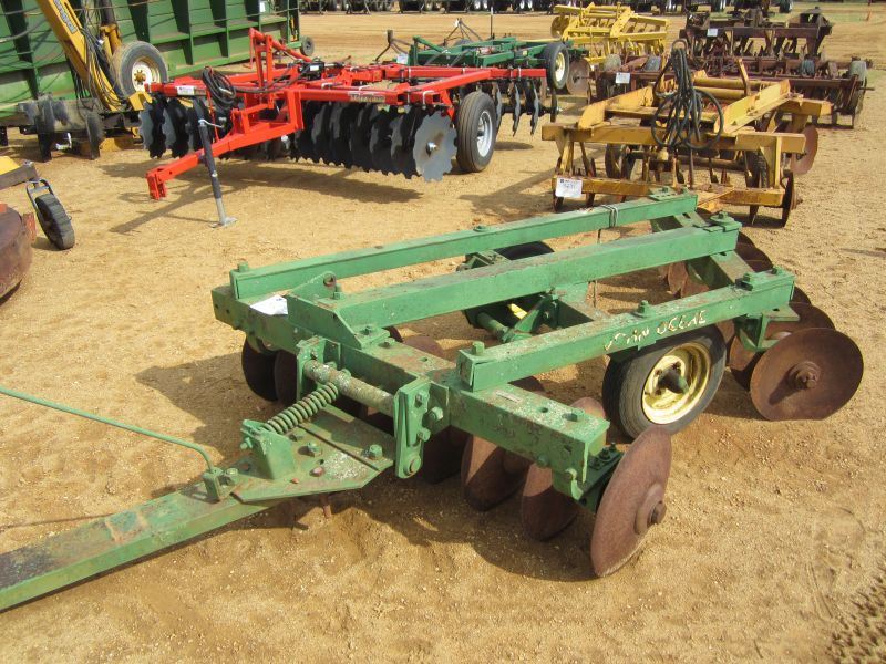 JOHN DEERE WH60 OFFSET DISC HARROW J.M. Wood Auction Company, Inc.