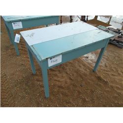 30" X 48" METAL TABLE