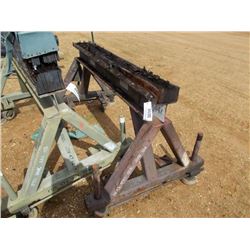 METAL ROLL AROUND BOMB STAND