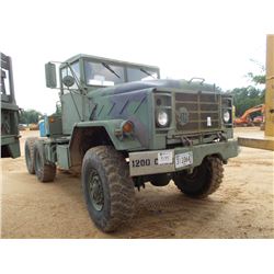 1990 HARSCO T/A MILITARY TRUCK TRACTOR, S/N 31-00877, ALL WHEEL DRIVE, DIESEL ENG, A/T, 1400R20 TIRE