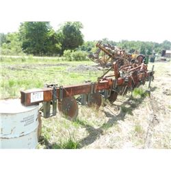 8 ROW FUMIGANT COULTER APPLICATOR