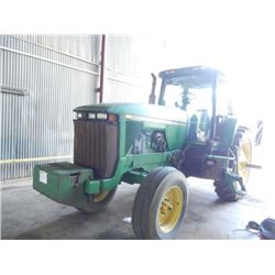 JOHN DEERE 8210 FARM TRACTOR, S/N P012389 (01 YR) REAR QUICK HITCH, ECAB W/AIR, DICKEY JOHN PM300 PL