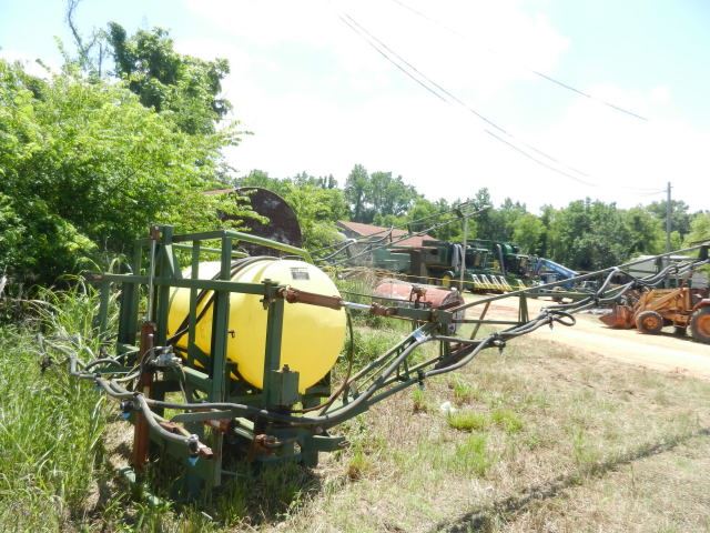 VAN SPRAY RIG, S/N 19731, 3 PTH, 300 GAL TANK, PTO DRIVEN PUMP, 60 ...