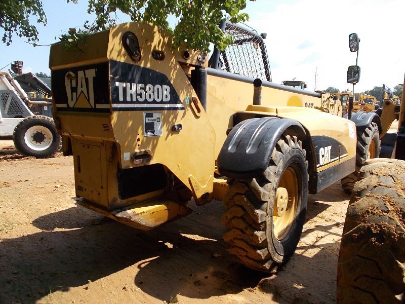 CAT TH580B TELESCOPIC FORKLIFT, S/N SLH00391, 8' CAT GP BUCKET W