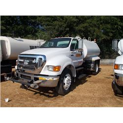 2007 FORD F750 S/A WATER TRUCK, S/N 3FRNF75N07V404258, CAT C7 ENG, 6 SPD TRANS, KP KLEIN K200 WATER 