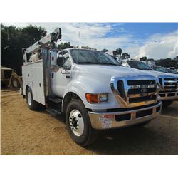 2009 FORD F750 S/A SERVICE TRUCK, S/N 3FRWF75S29V138657, C7 CAT ENG, 7 SPD TRANS, P/S, A/C, TITAN AU