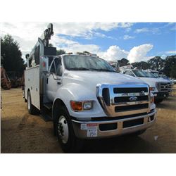 2009 FORD F750 S/A SERVICE TRUCK, S/N 3FRWF75S99V138655, C7 CAT ENGINE, 7 SPD TRANS, P/S, A/C, TITAN