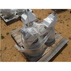 1 LOT (3) WAREHOUSE LIGHT FIXTURE