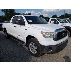 2008 TOYOTA TUNDRA, S/N 5TFRV541X8X065658, GAS ENG, A/T, ODOMETER READING 195,561 MILES