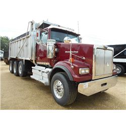 2012 WESTERN STAR 4900 TRI-AXLE DUMP, S/N 5KKMAEBG9CTBJ3979, 550 HP CUMMINS ISX DIESEL ENG, 18 SPD T