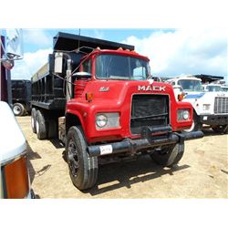 1985 MACK DM685SX T/A DUMP, S/N 1M2B122CXFA055644, MACK DIESEL ENG, 6 SPD TRANS, 44K REARS, 20K FRON