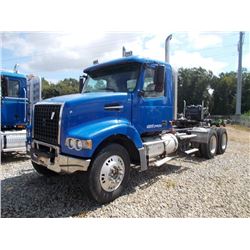2006 VOLVO T/A TRUCK TRACTOR, S/N 4V4KC9GH56N412415, D12 465HP VOLVO ENG, 18 SPD TRANS, 46K REARS, 1