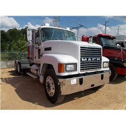 2005 MACK CHN613 T/A TRUCK TRACTOR, S/N 1M2AJ06Y75N001098, MACK 427 ENG, 13 SPD TRANS, 11R24.5 TIRES