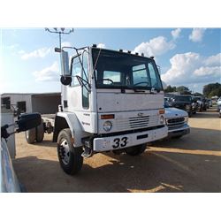 2000 STERLING SC 8000 S/A CAB & CHASSIS, S/N 49H6WFAAXYHF75451, CUMMINS DIESEL ENG, A/T, AIR BRAKES,