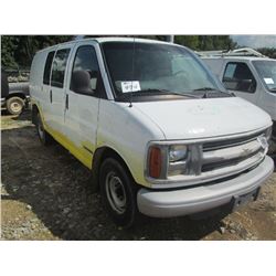 2002 CHEVROLET 3500 EXPRESS VAN, S/N 1GCHG35R421158815, V8 GAS, A/T, CANTEX DOUBLE SPRAY MACHINE ON 