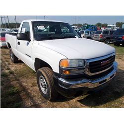 2005 CHEVROLET 2500HD PICKUP, S/N 1GTHC24U55E199267, GAS ENG, A/T, ODOMETER READING 299,785 MILES