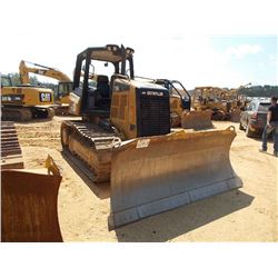 CAT D5K2 XL CRAWLER TRACTOR, S/N KWW00514 (13 YR) 6 WAY BLADE, CANOPY, METER READING 680 HOURS