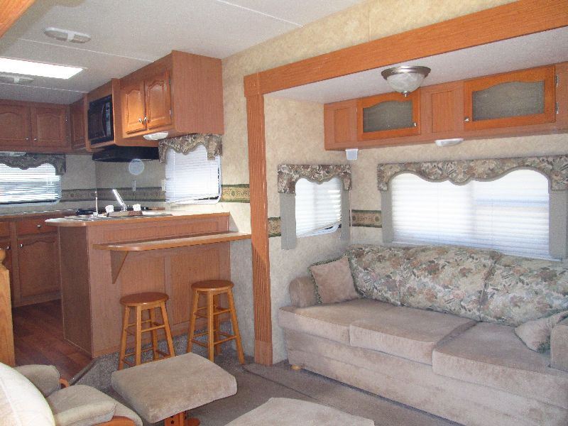 2008 31RG NORTHSHORE GOOSENECK TRAVEL TRAILER, S/N 47CFF2S298P619779, 3