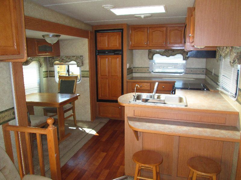 2008 31RG NORTHSHORE GOOSENECK TRAVEL TRAILER, S/N 47CFF2S298P619779, 3