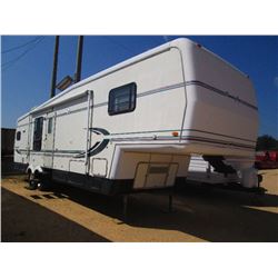 1997 KOUNTRY STAR 35' T/A GOOSENECK TRAVEL TRAILER, S/N 1N8RK3433V0075696, ONE SIDE OUT