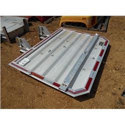 ALUMINUM HEADACHE RACK