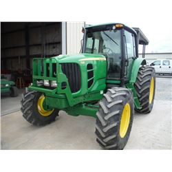 2010 JOHN DEERE 7130 MFWD FARM TRACTOR, S/N 628460, 3 PTH, PTO, DRAW BAR, TOP LINK, 3 HYD REMOTES, E