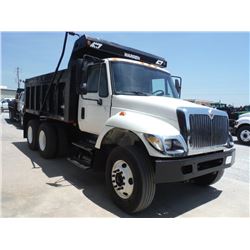 2006 INTERNATIONAL 7400 T/A DUMP TRUCK, S/N 1HTWHAAR16J392062, 7.6L INTERNATIONAL DIESEL ENGINE, ALL