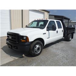 2006 FORD F350 CREW CAB FLATBED, S/N 1FDWW36P66EC36500, 6.0L DIESEL ENGINE, A/T, 9' STEEL FLATBED BO