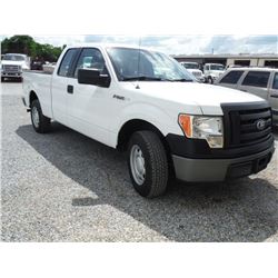 2010 FORD F150 EXT CAB PICKUP TRUCK, S/N 1FTFX1CV0AFC63333, V8 GAS, A/T, TOOLBOX, ODOMETER READING 5