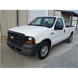 2005 FORD F250 PICKUP TRUCK, S/N 1FTNF20585EB72234, V8 GAS, A/T, ODOMETER READING 41,315 MILES