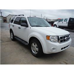 2011 FORD ESCAPE 4X4, S/N 1FMCU9DG3BKB85435, V6 GAS, A/T, ODOMETER READING 69,105 MILES