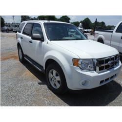 2011 FORD ESCAPE 4X4, S/N 1FMCU9DG8BKB85432, V6 GAS, A/T, ODOMETER READING 72,244 MILES