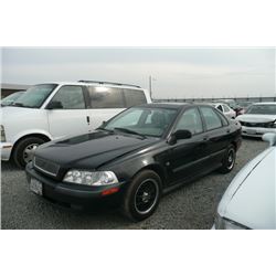 02 Volvo S40 4dr Sedan - T - DRIVE