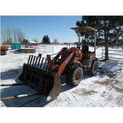 Kubota R410 articulating loader w/forks SN#-10194