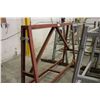 Image 2 : RED METAL A-FRAME