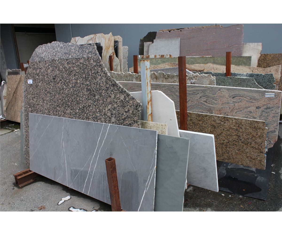 LARGE METAL GRANITE RACK W/ASSORTED GRANITE SLABS - Able Auctions