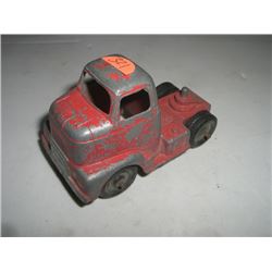VINTAGE TOY TRUCK STAMPED *TOOTSIETOY CHICAGO 24 USA*!! TOY CAME OUT OF ESTATE!!