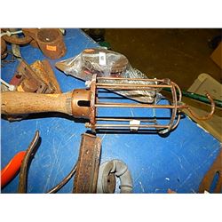 VINTAGE TROUBLE LIGHT HOUSING