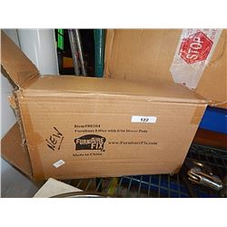 FURNITURE MOVING TOOL WITH GLIDE PADS