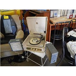 RETRO RECORD PLAYER - VICTOROLA