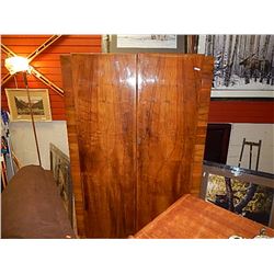 VINTAGE 2 DOOR WARDROBE