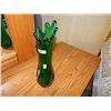 Image 1 : EMERLD GLASS VASE